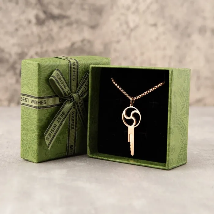 Oxyshop Male Sex Toys Triskelion Chastity Key Necklace Gold Steel