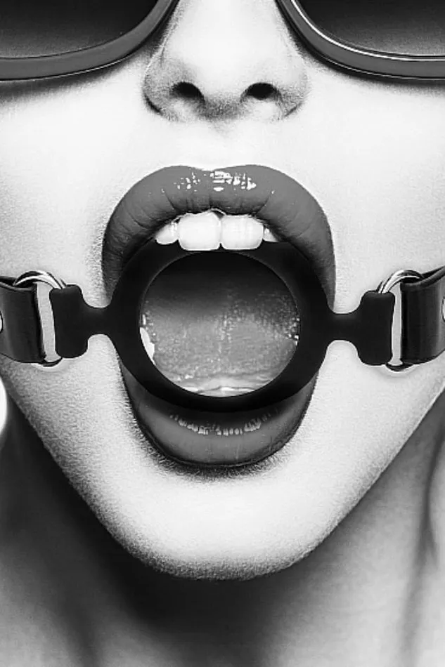 Shots Toys Ouch by Shots Toys Black White Silicone Ring Gag with Adjustable Bonded Leather Straps Black Anal Shots Toys Ouch by Shots Toys Black White Silicone Ring Gag with Adjustable Bonded Leather Straps Black Anal